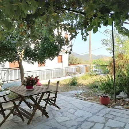 Maria's Traditional House Tríkeri